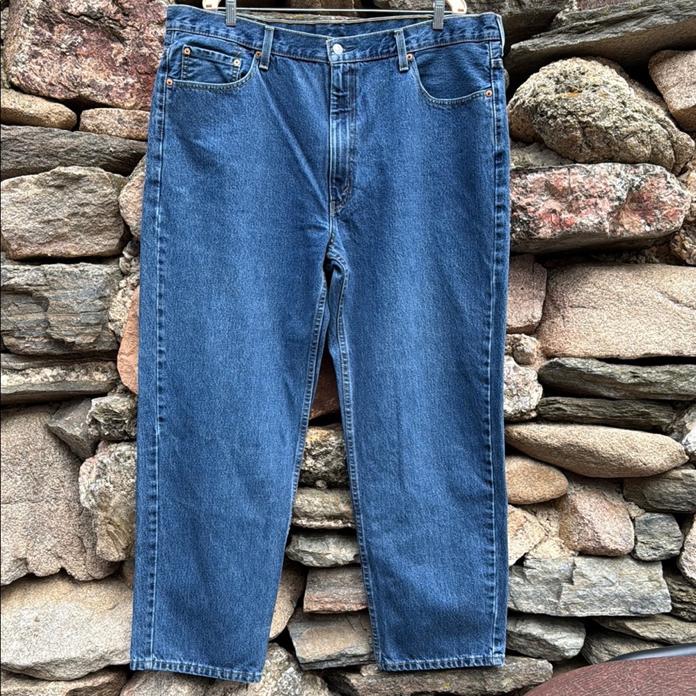 Levi’s Blue Denim Relaxed Fit Jeans Classic Style Zip front